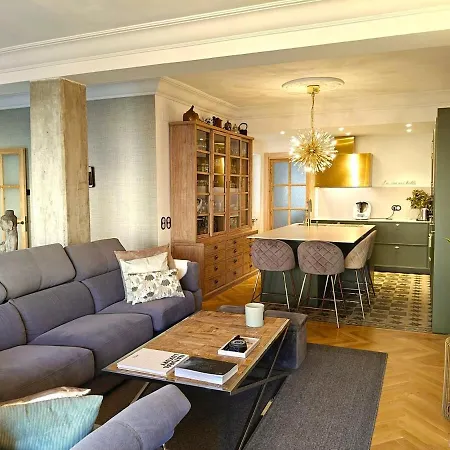 Alto Standing, Centrico, Ideal Alquiler Corporativo Parking Zaragoza